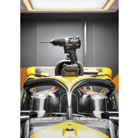 Дриль-шуруповерт акумуляторний ударний McLaren F1 TEAM LIMITED EDITION XR Li-lon 18В 1.7Аг 90Нм DeWALT DCD85ME2GT вартість