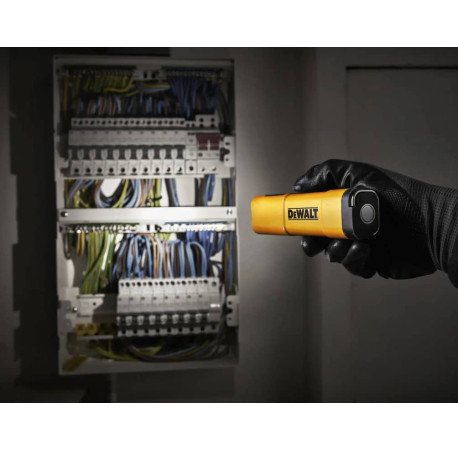 Ліхтар акумуляторний світлодіодний USB-C 3.6В 1000лм DeWALT DCL183 у Львові