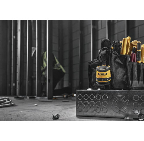 Колонка Bluetooth портативная аккумуляторная USB-C 5Вт 89дБ DeWALT DCR009 фото