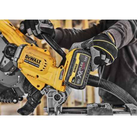 Пила торцювальна акумуляторна 305мм XR Li-lon 54В 3Аг DeWALT DCS781X2 
