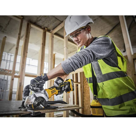 Пила дискова акумуляторна 115мм XR Li-lon 18В 1.7Аг DeWALT DCS571E1T В Тулс ДеВолт