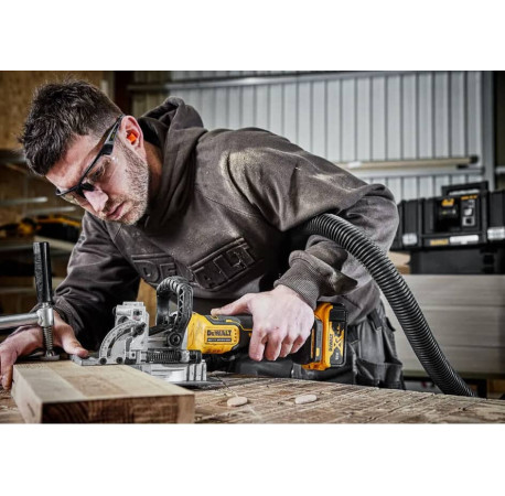 Фрезер ламельний акумуляторний XR Li-lon 18В 900Вт DeWALT DCW682N у Львові