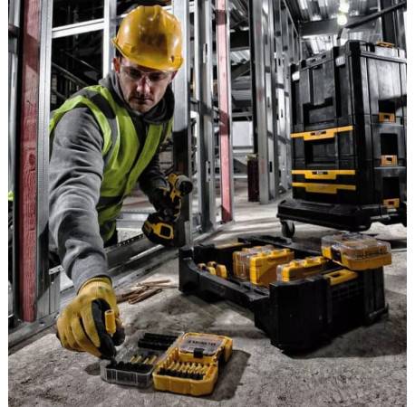 Перчатки рабочие универсальные с резиновым покрытием DeWALT DPG70L с доставкой