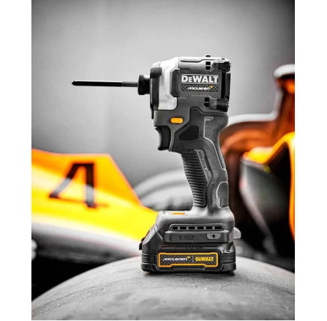 Шурупокрут акумуляторний ударний McLaren F1 TEAM LIMITED EDITION XR Li-lon 18В 1.7Аг 206Нм DeWALT DCF85ME2GT каталог