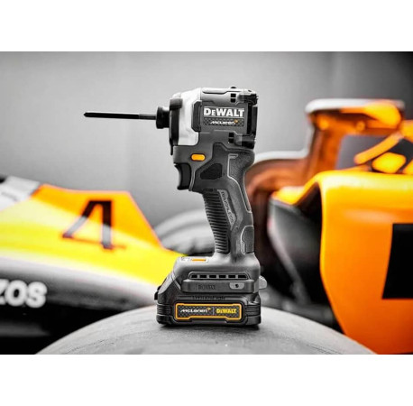Шурупокрут акумуляторний ударний McLaren F1 TEAM LIMITED EDITION XR Li-lon 18В 1.7Аг 206Нм DeWALT DCF85ME2GT 