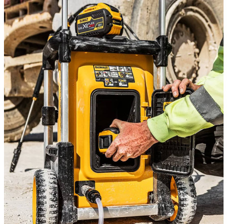 Мойка высокого давления аккумуляторная XR Li-lon 18В DeWALT DCMPW1600N фото