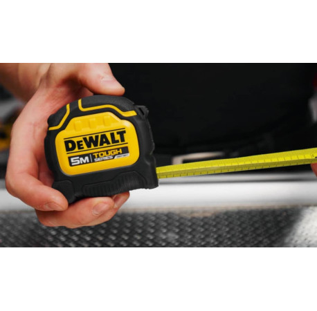 Рулетка измерительная TOUGH пластиковый корпус 5м х 32мм DeWALT DWHT36917-0 в Тулс ДеВолт