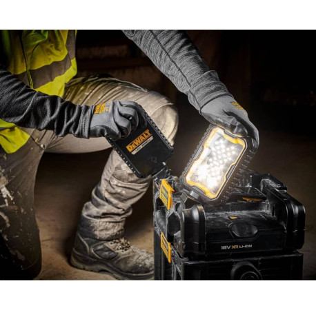 Фонарь аккумуляторный светодиодный BOX с ящиком Li-Ion 18-54B 4000лм DeWALT DWST08061-1 