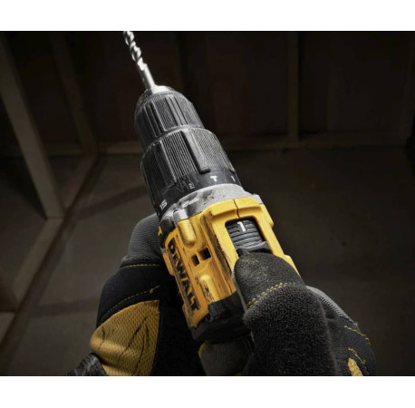Дриль-шуруповерт акумуляторний ударний 100 Years XR Li-lon 18В 2Аг 68Нм DeWALT DCD100YD2T вартість