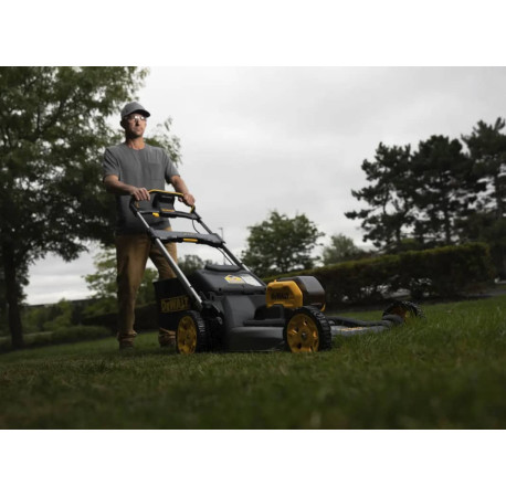 Газонокосарка акумуляторна 53см XR Flexvolt Li-lon 54B DeWALT DCMWP500N 