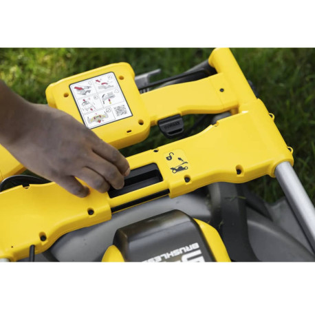 Газонокосилка аккумуляторная самоходная 53см XR Li-lon 54В DeWALT DCMWSP550N в Киеве