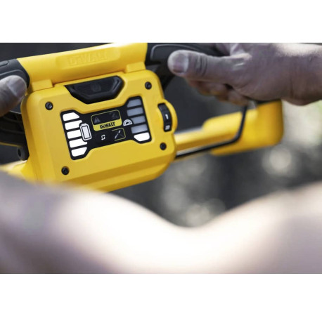 Газонокосилка аккумуляторная самоходная 53см XR Li-lon 54В DeWALT DCMWSP550N 