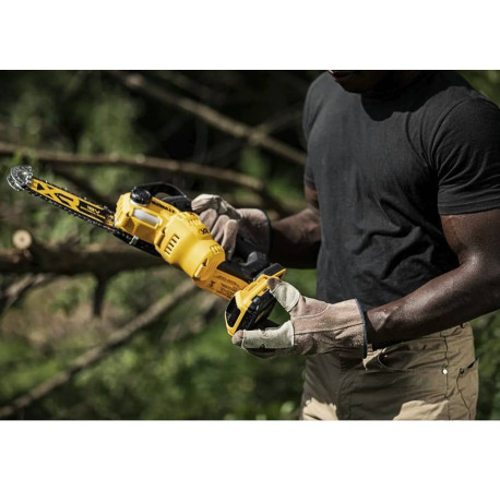 Мини-пила цепная аккумуляторная XR Li-lon 18В DeWALT DCMPS520N 