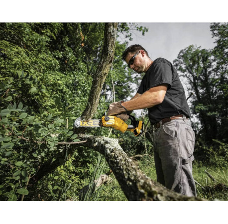 Мини-пила цепная аккумуляторная XR Li-lon 18В DeWALT DCMPS520N 