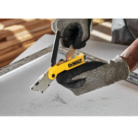 Ніж Utility трапеція складаний 160мм DeWALT DWHT10429-0 каталог