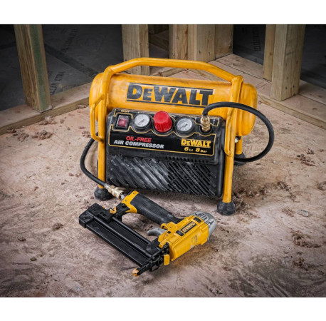 Компресор повітряний безмасляний 1.1кВт 6л DeWALT DPC6MRC ціна