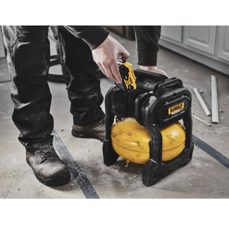 Компресор повітряний акумуляторний XR Li-lon 18В 10л DeWALT DCC1018N фото