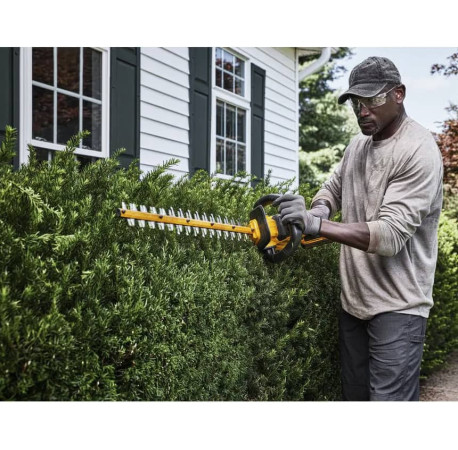 Кущоріз акумуляторний XR FLEXVOLT Li-lon 54В 3Аг 65см DeWALT DCMHT573X1 купити за ціною в — Tools DeWalt
