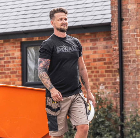Футболка Oxide T-Shirt DeWALT DWC52-001 з доставкою