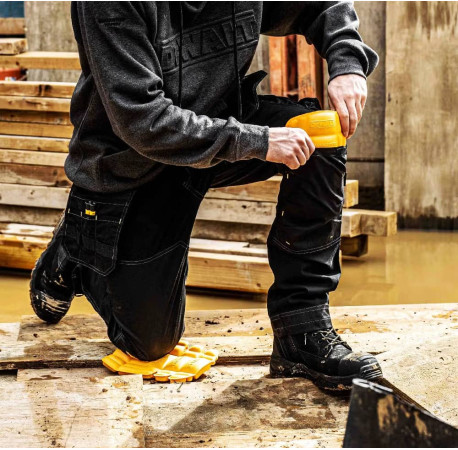 Захисні наколінники DeWALT DWC15-001 в магазині Tools DeWalt