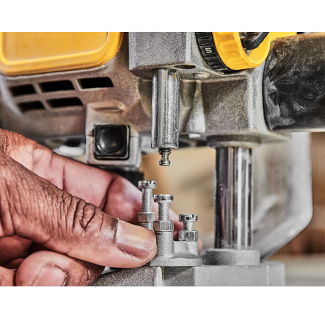 Фрезер мережевий DeWALT DWE625KT вартість