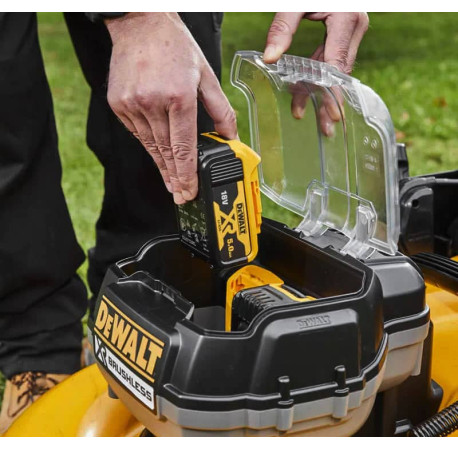 Газонокосарка акумуляторна 48см XR Li-lon 2х18В 5Аг DeWALT DCMW564P2 з доставкою