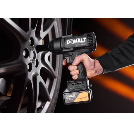 Гайковерт ударний акумуляторний McLaren F1 Team Special Edition XR Li-lon 18В 5Аг 1898Нм DeWALT DCF99MP2T у Львові