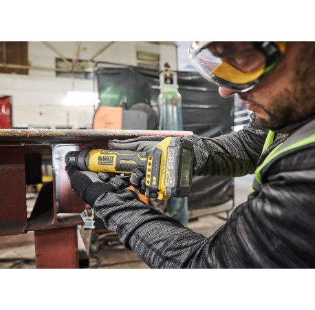 Прямошліфувальна машина акумуляторна XR Li-lon 18B 24500об DeWALT DCG420N з доставкою