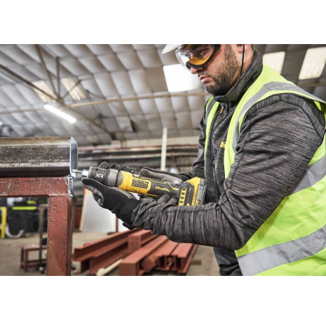 Прямошліфувальна машина акумуляторна XR Li-lon 18B 24500об DeWALT DCG420N з іншого ракурсу