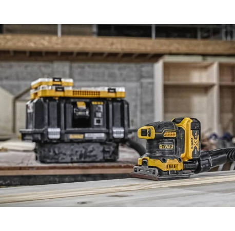 Шліфмашина вібраційна акумуляторна DeWALT DCW200NT у Львові
