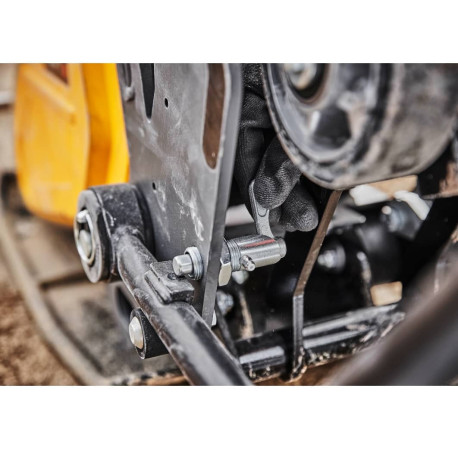 Вібраційна плита прямохідна акумуляторна POWERSHIFT DeWALT DCPS7154N з доставкою