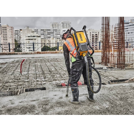 Вібратор-наплічник глибинний акумуляторний POWERSHIFT DeWALT DCPS310N у Львові