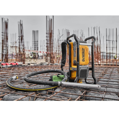 Вібратор-наплічник глибинний акумуляторний POWERSHIFT DeWALT DCPS310N 