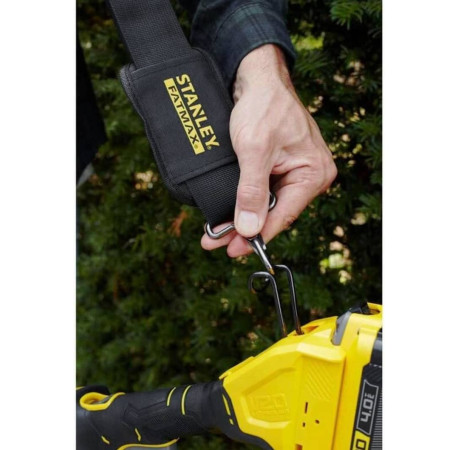 Кущоріз акумуляторний зі штангою Li-Ion 18B 4Аг Stanley Fatmax SFMCPH845M1 в магазині Tools DeWalt