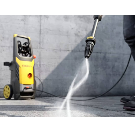 Мойка высокого давления электрическая 1.6кВт 125бар Stanley SXPW16E с другого ракурса