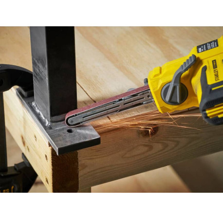 Шлифмашина ленточная напильник аккумуляторная Li-Ion 18В Stanley Fatmax SFMCE210B стоимость