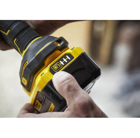 Кутова шліфмашина Болгарка акумуляторна Li-lon 18B 125мм 8500об Stanley Fatmax SFMCG400B з доставкою
