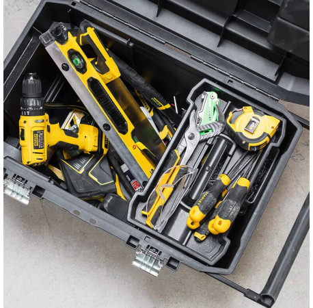 Ящик великого обʼєму з колесами ESSENTIAL CHEST 665x404x344 мм STANLEY STST1-80150 вартість