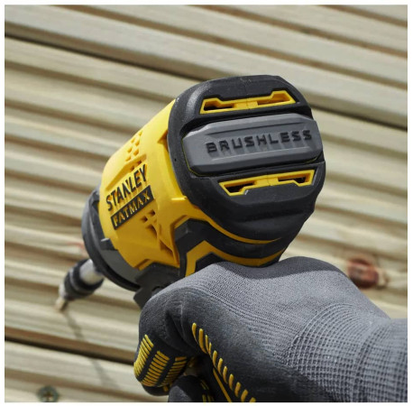 Гайковерт аккумуляторный ударный Stanley Fatmax SFMCF810B в Тулс ДеВолт