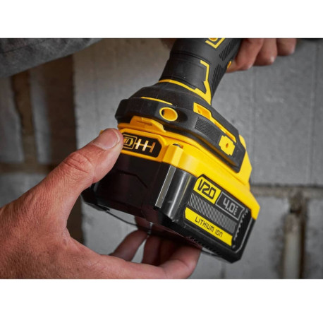 Аккумуляторная батарея Li-Ion 18В 6Ач STANLEY Fatmax SFMCB206 купить