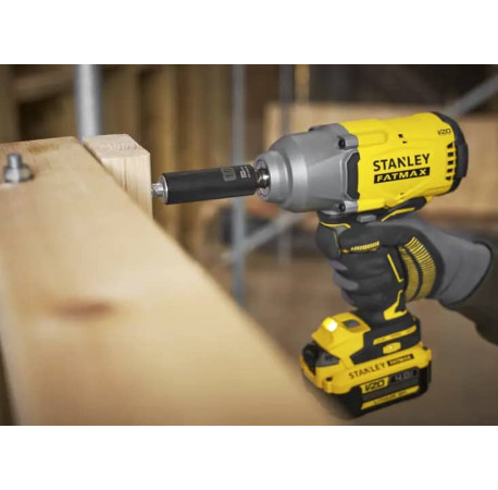 Гайковерт акумуляторний ударний Li-lon 18В 950Нм Stanley Fatmax SFMCF940B 