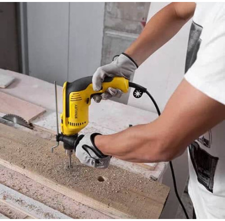 Дриль мережевий ударний STANLEY SDH700 в магазині Tools DeWalt