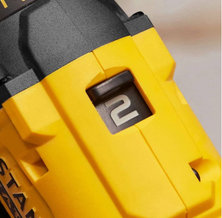 Дрель-шуруповерт аккумуляторный Li-lon 18В 1.5Ач 50Нм STANLEY Fatmax SFMCD700C2K в магазине Tools DeWalt