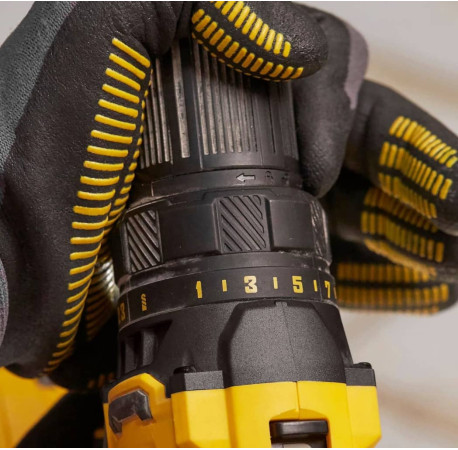 Дрель-шуруповерт аккумуляторный Li-lon 18В 1.5Ач 50Нм STANLEY Fatmax SFMCD700C2K в Тулс ДеВолт