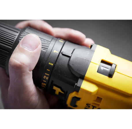 Дриль-шуруповерт ударний акумуляторний Li-lon 18В 1.5Аг 50Нм STANLEY Fatmax SFMCD711C2K ціна