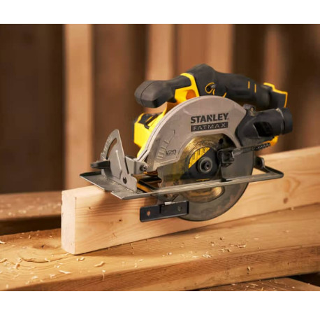 Пила циркулярная аккумуляторная Li-lon 18В 165мм Stanley Fatmax SFMCS500B в магазине Tools DeWalt