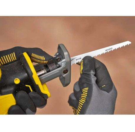 Пила сабельная аккумуляторная Li-lon 18В 2800ход Stanley Fatmax SFMCS305B фото