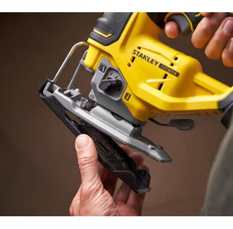 Пила лобзикова акумуляторна Li-lon 18В 4Аг Stanley Fatmax SFMCS650M2K у Львові